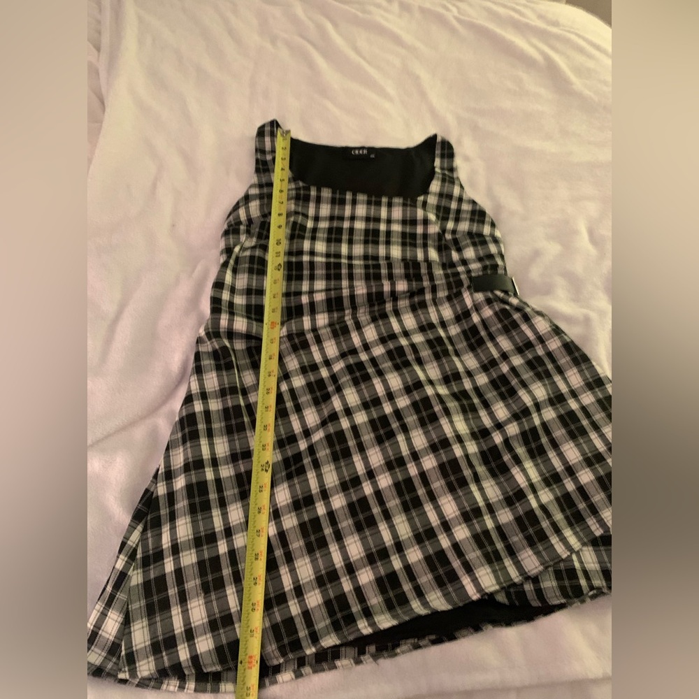 Cider Black and White Side Ruched Belted Plaid Dress - Picture 14 of 16